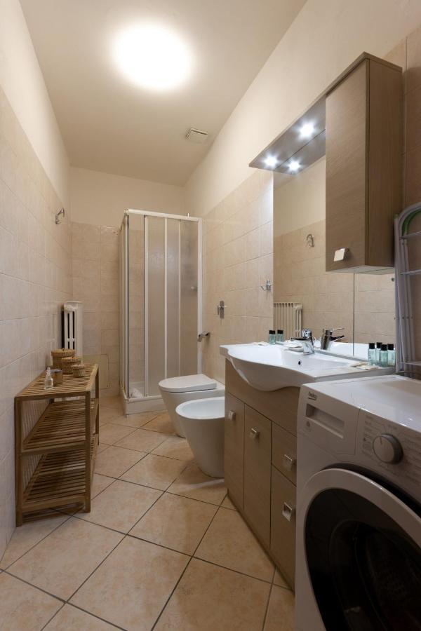 Suite Garibaldi - Smart Holiday Мантуя Экстерьер фото