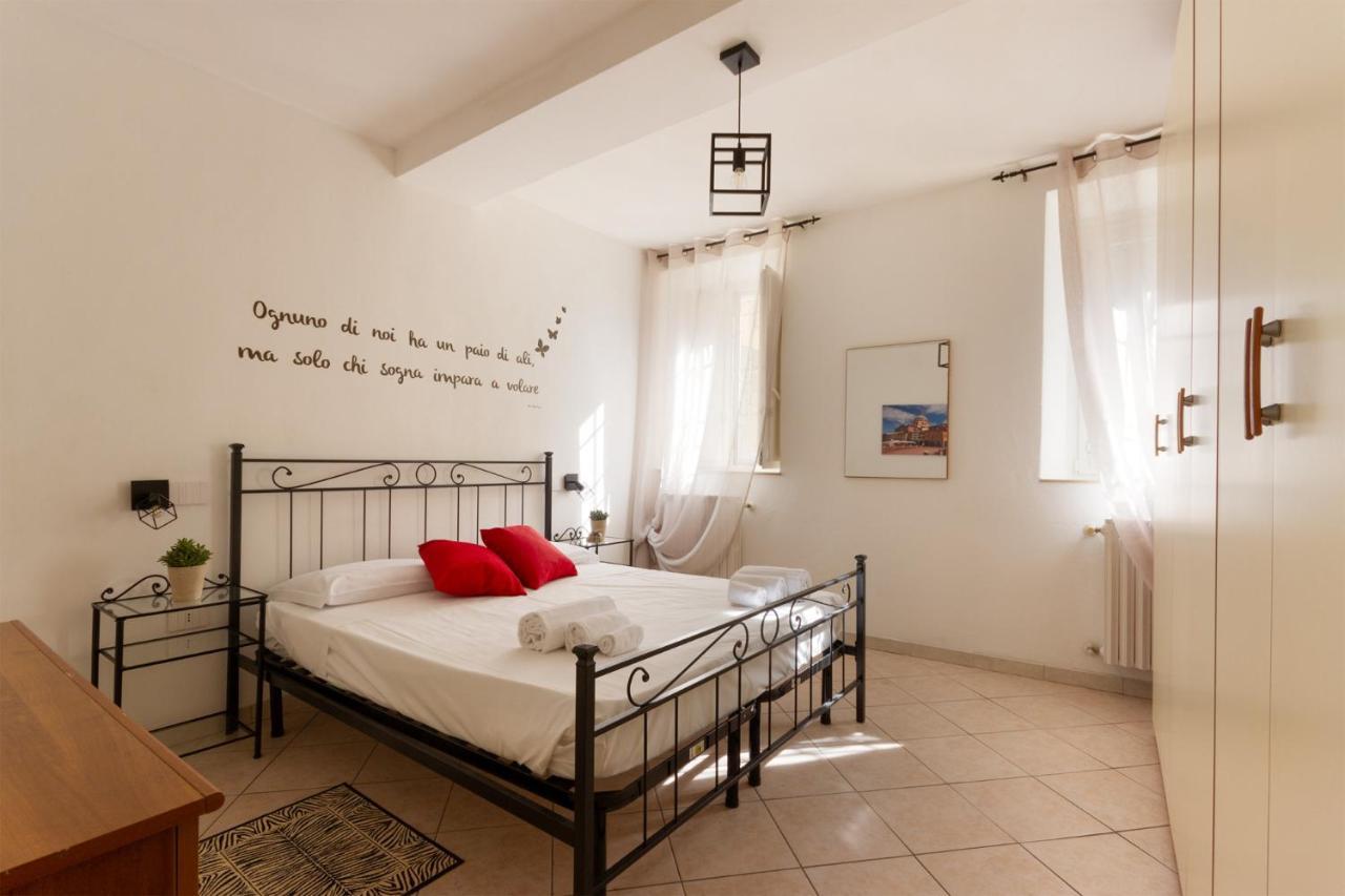 Suite Garibaldi - Smart Holiday Мантуя Экстерьер фото